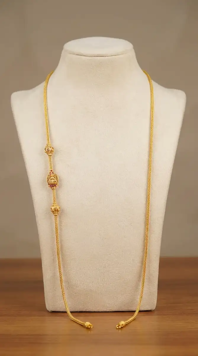 Traditional Gold Mugappu Chain with Ruby Side Motif